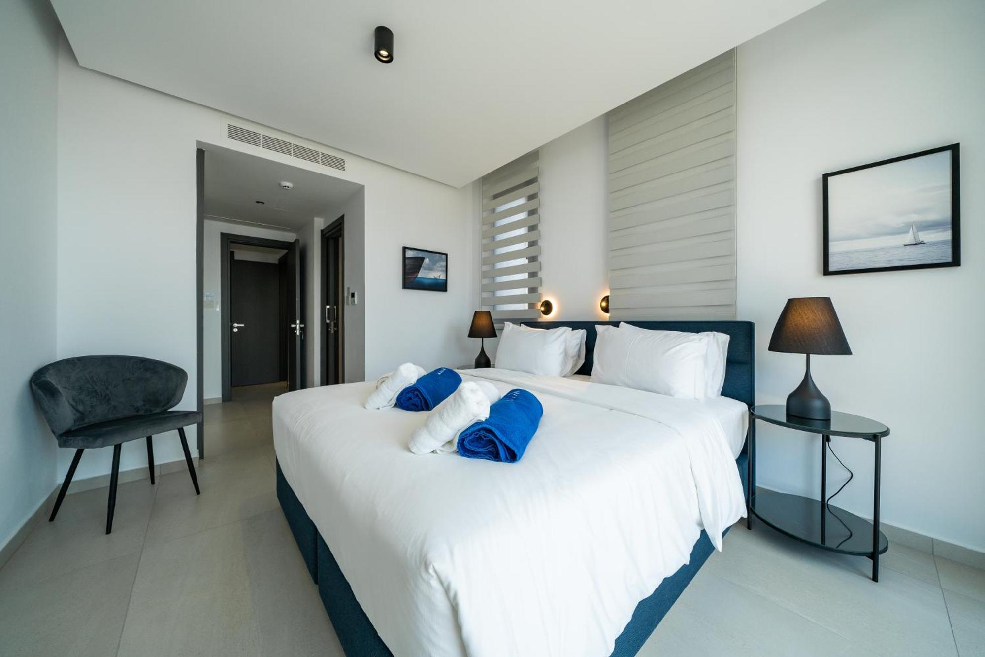 Waterside Sea View Apartments Pafos Quarto foto