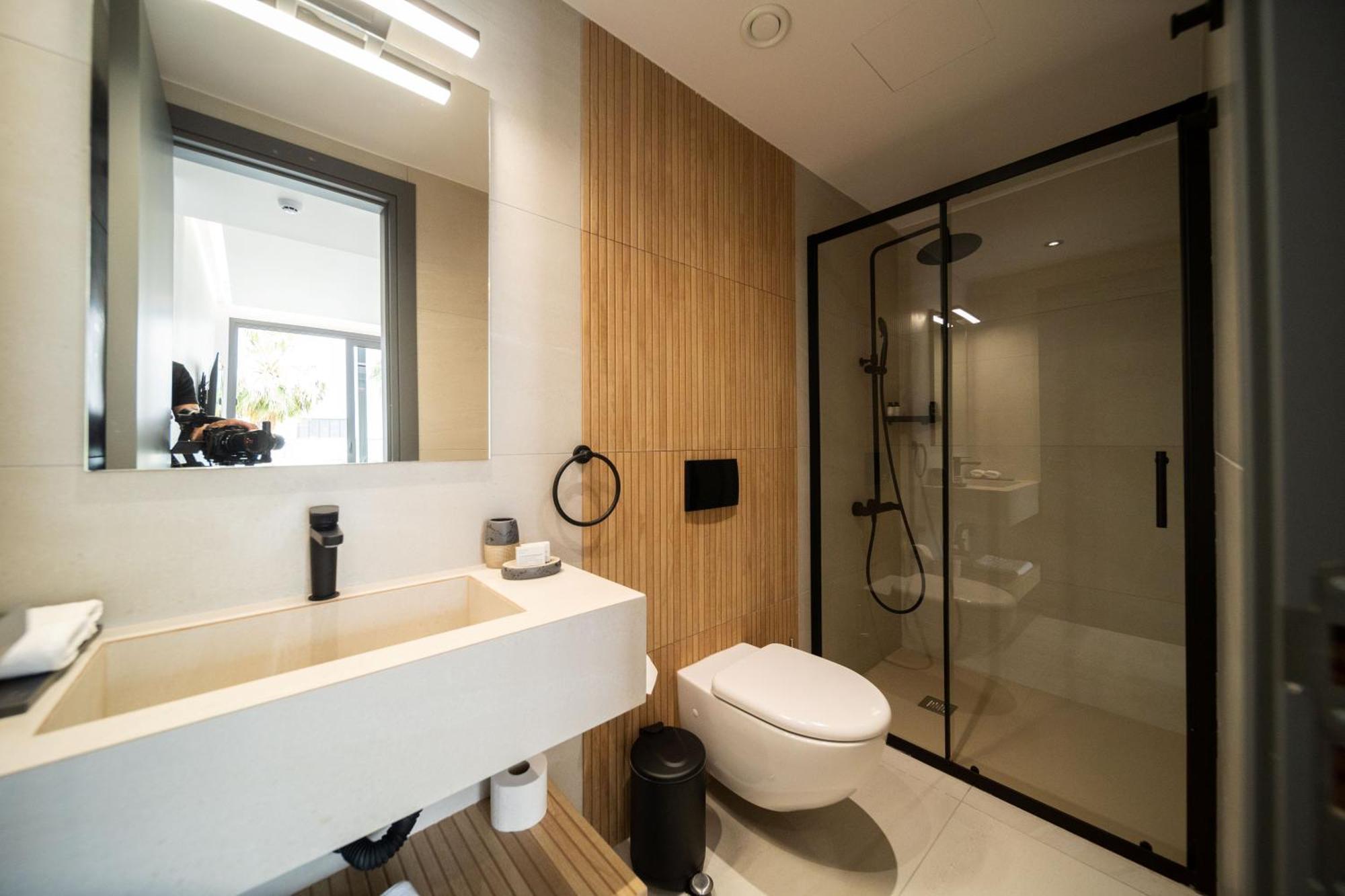 Waterside Sea View Apartments Pafos Exterior foto