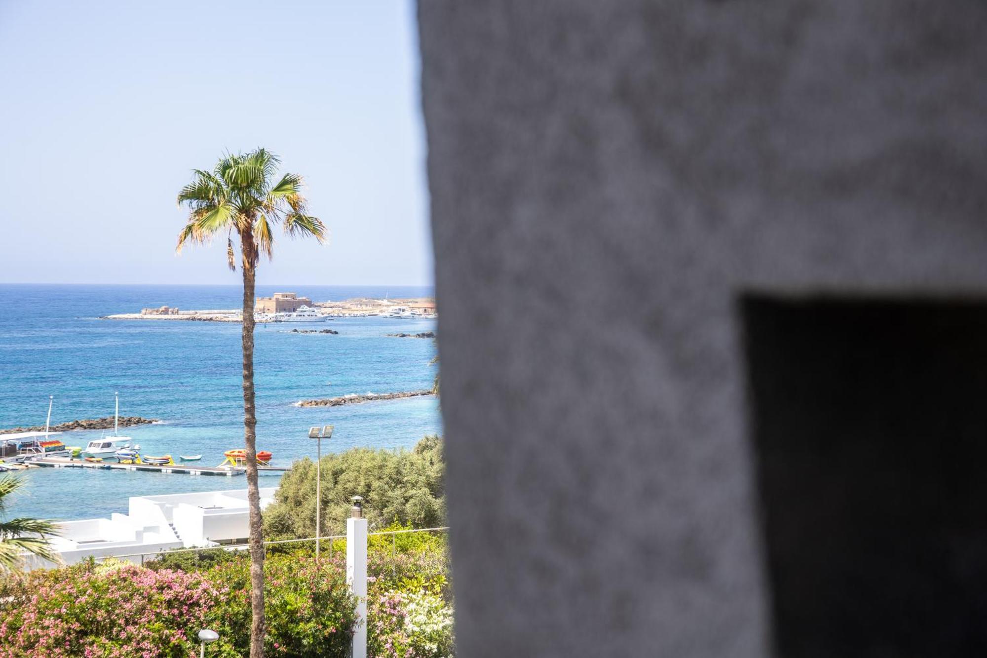 Waterside Sea View Apartments Pafos Exterior foto